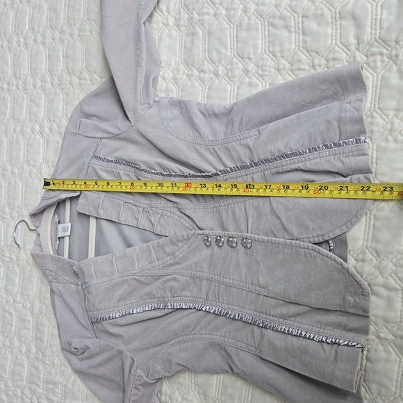 WHBM White House Black Market Grey Velvet Blazer with Grey Satin Trim Sz 4 - Picture 15 of 15